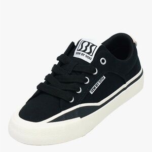 •NWT SEW BY SOU Unisex-Child Low Top Skate Shoes Size 6.5 Big Boy Black White